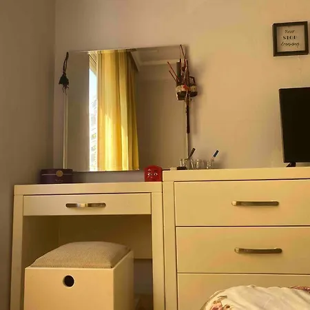 Cosy And Spacious 4u Apartment