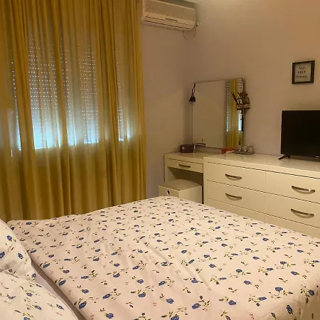 Apartment Cosy And Spacious 4u